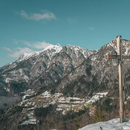 アパート Hisa Juliana - Perfect Starting Point To Explore Slovenia Podbrdo