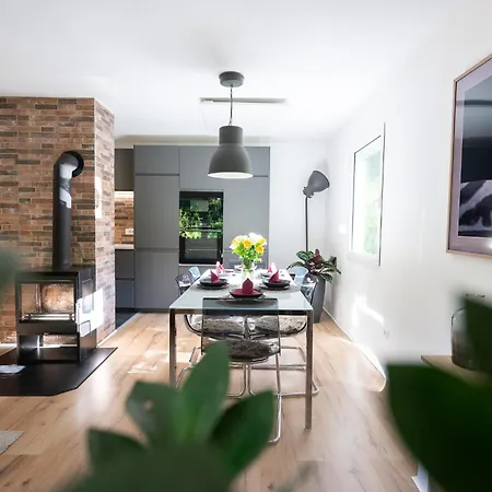 Apartment Hisa Juliana - Perfect Starting Point To Explore Slovenia Podbrdo